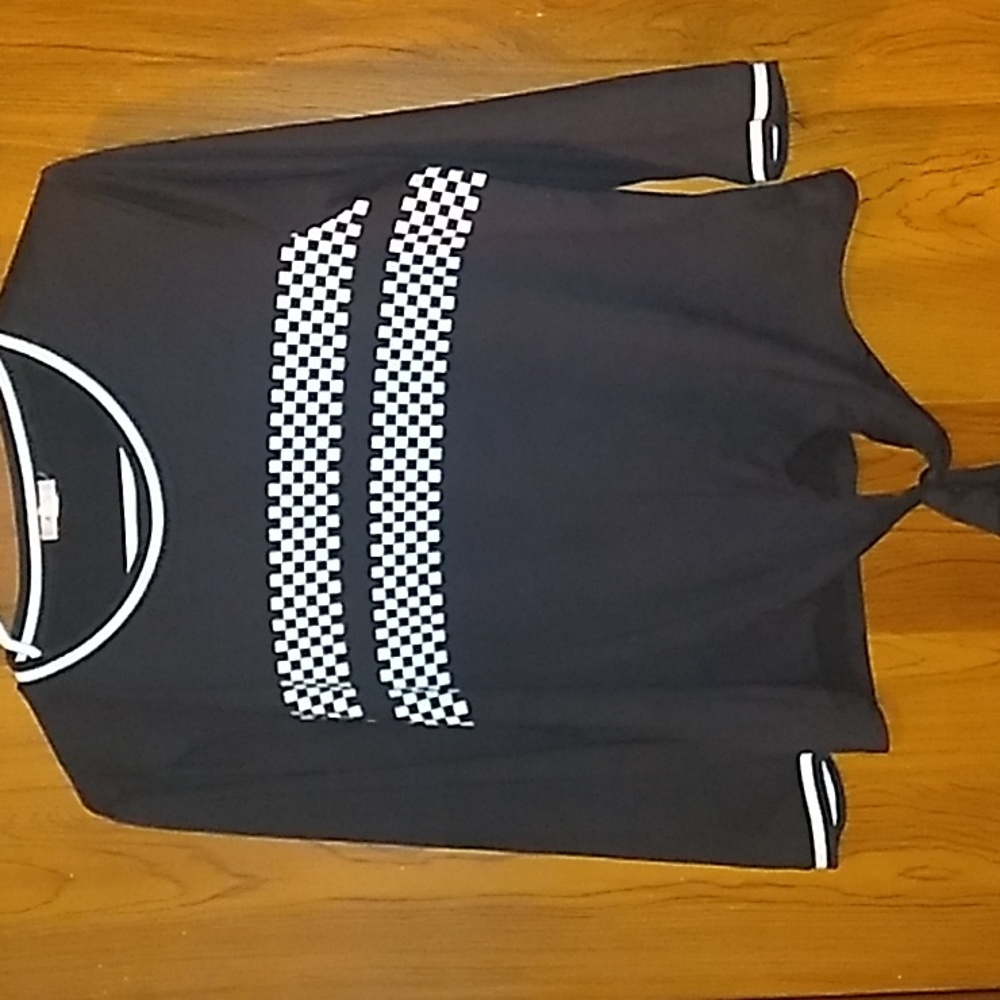 2 Womans Large Long Sleeves - Picture 2 of 6